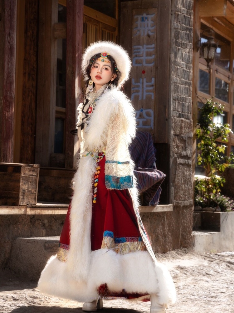 Nuovo Stile di Abbigliamento E - Ethnic Fashion Photography recensione e prezzo
