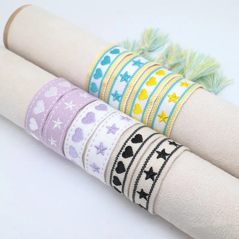 Bracciale con logo stella rica - Ethnic Fashion Logo recensione e prezzo