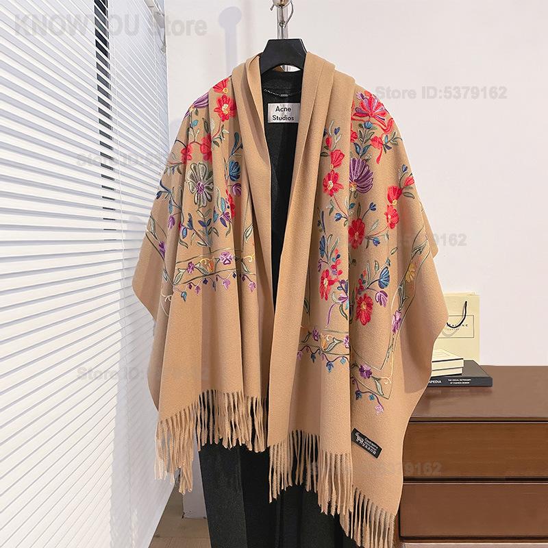 Sciarpa da Donna Retrò con Ric - Go Ethnic Fashion recensione e prezzo