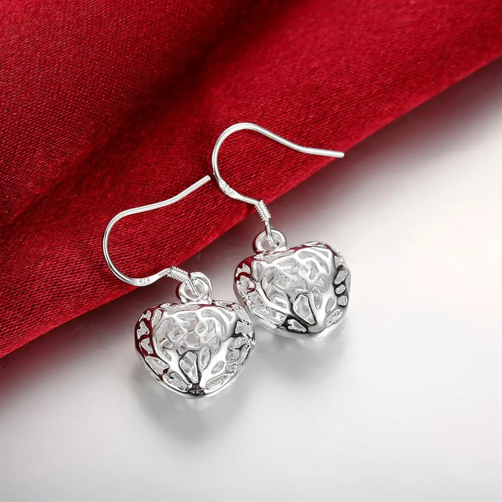Orecchini a Cuore Traforato in - Ethnic Fashion Boutique recensione e prezzo