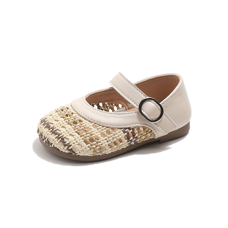 Scarpe da bambina alla moda Za - Kids Ethnic Fashion recensione e prezzo